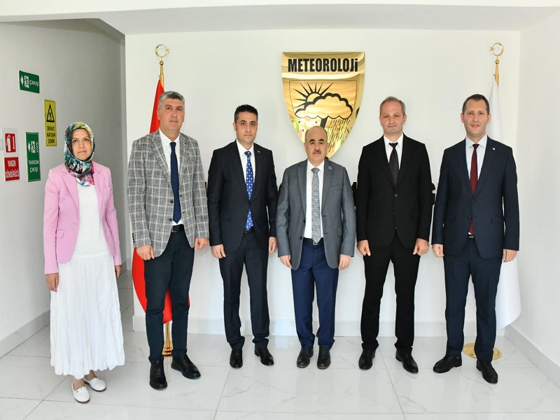 Samsun Valiliğinden uyarı;”Rüzgârlı Havalarda Denize Girmemelerini Önemle İstirham Ediyorum”