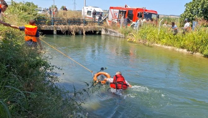 Samsun’da oğlunu kurtarmak isterken boğulma tehlikesi geçiren baba hastanede yaşamını yitirdi