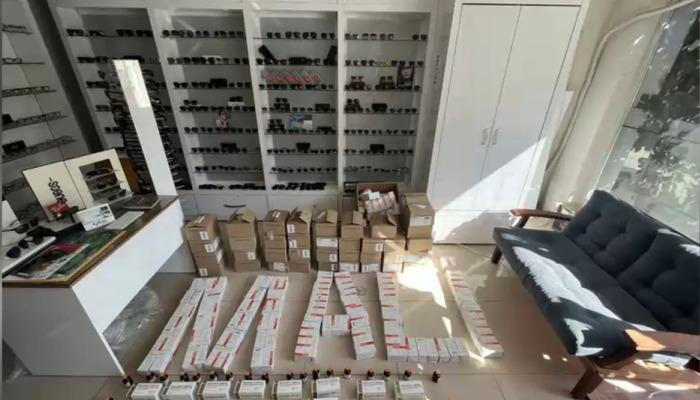 İstanbul’da yasa dışı ilaç ticareti yaptıkları iddia edilen 3 zanlı yakalandı