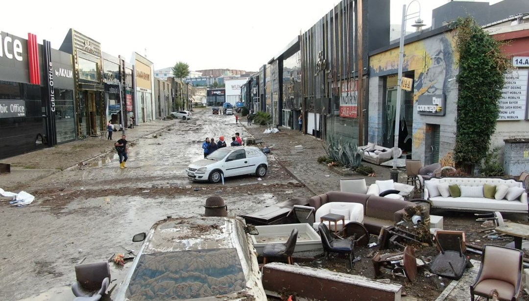 İstanbul’daki selin bilançosu gün ağarınca ortaya çıktı