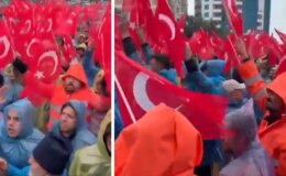 CHP Hatay İl Başkanlığı önünde partililer Lütfü Savaş’a destek için toplandı