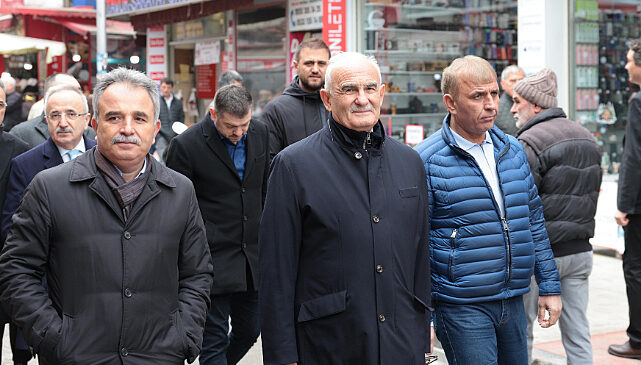 AK Parti Genel Başkan Yardımcısı Yılmaz, Samsun’da esnafı ziyaret etti: