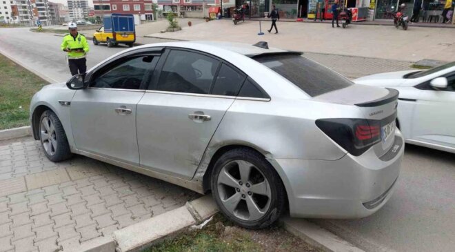 Samsun’da Otomobil Çarpışması: Bir Kişi Yaralandı