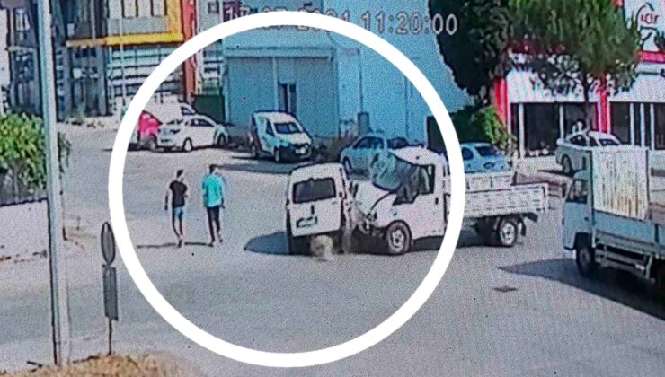 Samsun’da Kamyonetin Çarptığı Hafif Ticari Araç Yaya Hemşirelerin Üzerine Devrildi